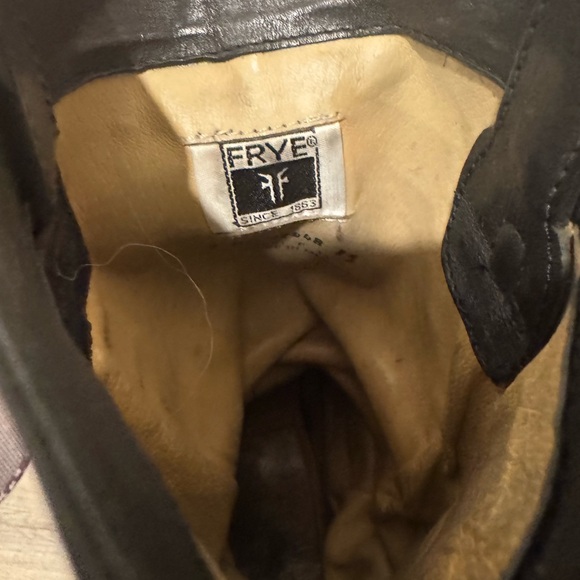 Frye Harness black leather boots
Size 7 - Picture 5 of 8